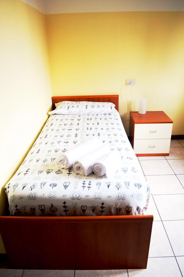 Casa Per Ferie Achille Ricci Hotel Milánó Kültér fotó