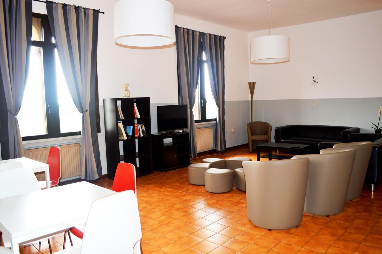 Casa Per Ferie Achille Ricci Hotel Milánó Kültér fotó